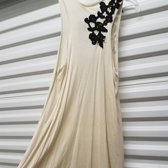 Sleeveless shirt - Picture 4 of 4